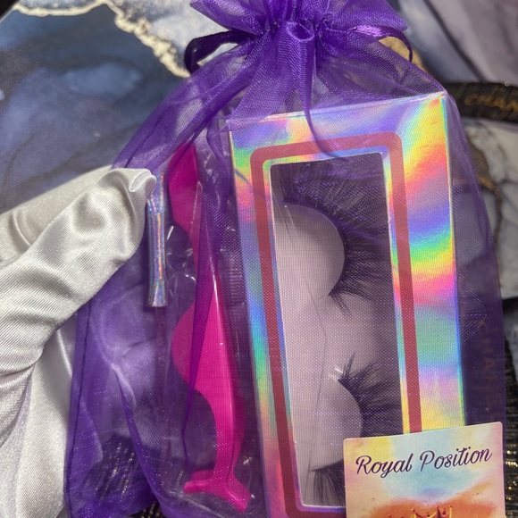 Eye lashes , with application and brush - Picture 4 of 6